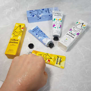 바디홀릭클린핸드크림 3종  SET — 5점을 준 리뷰어가 2019년 1월 올린 사용 사진