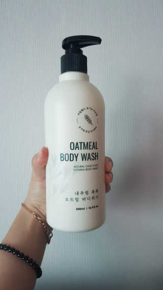 (주)에네스티 내추럴 촉촉  오트밀 바디워시 500ml — 5점을 준 리뷰어가 2019년 8월 올린 사용 사진