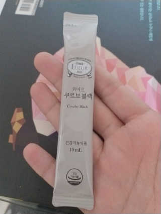 [하우투잇] 뤼에르 쿠르브 블랙 10ml x 30포 총 300ml — 5점을 준 리뷰어가 2020년 3월 올린 사용 사진