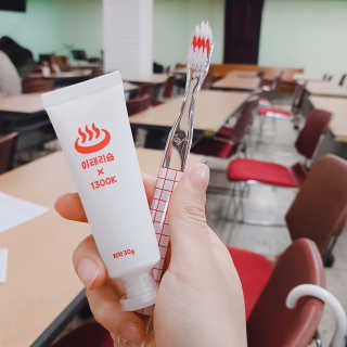 이태리숍 덴탈케어_치약 칫솔 — 5점을 준 리뷰어가 2018년 4월 올린 사용 사진