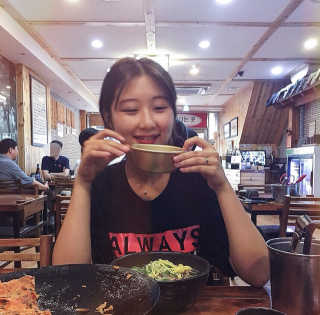 금성관나주곰탕 나주곰탕2인세트[김치전포함] — 5점을 준 리뷰어가 2018년 7월 올린 사용 사진