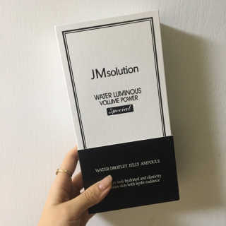 JM솔루션 물광 볼륨 파워 스페셜 — 5점을 준 리뷰어가 2018년 12월 올린 사용 사진
