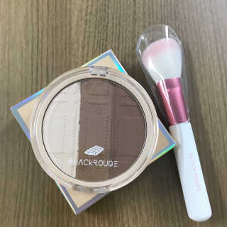 [블랙루즈] 업 앤 다운 트리플 컨투어링 — 4.17점을 준 리뷰어가 2018년 8월 올린 사용 사진