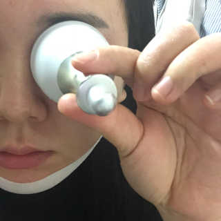 [더마퀸]쿨링스틱 페이스앤아이 — 5점을 준 리뷰어가 2019년 5월 올린 사용 사진
