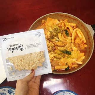 두번째 국떡 국가대표 떡볶이 1팩 + 영미칩 2봉 증정 — 5점을 준 리뷰어가 2019년 2월 올린 사용 사진