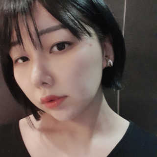 키픔 ETERNAL earcuff_이터널 이어커프 — 5점을 준 리뷰어가 2020년 2월 올린 사용 사진