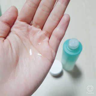 오지아이 워터 밤 모이스처 스킨 에센스 180ml — 5점을 준 리뷰어가 2019년 12월 올린 사용 사진