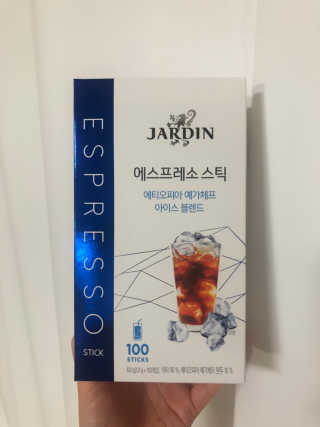 (주)쟈뎅 [쟈뎅] 에스프레소스틱 아이스블렌드 — 4점을 준 리뷰어가 2019년 5월 올린 사용 사진