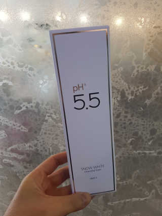 포므시 스노우화이트클렌징폼pH5.5 — 5점을 준 리뷰어가 2019년 5월 올린 사용 사진