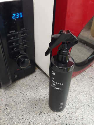 PEACE MOMENT 피스모먼트 인세컨즈포키친 320mL 천연살균소독제 — 5점을 준 리뷰어가 2019년 2월 올린 사용 사진