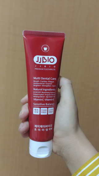 JJBIO_NEW 제이제이바이오 프리미엄 치약 — 4.33점을 준 리뷰어가 2018년 11월 올린 사용 사진