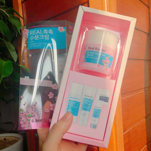 리얼베리어 인텐스 모이스처 크림 리뷰 사진