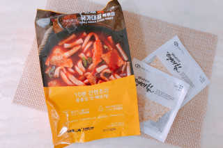 두번째 국떡 국가대표 떡볶이 1팩 + 영미칩 2봉 증정 — 5점을 준 리뷰어가 2019년 2월 올린 사용 사진