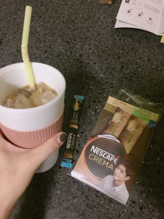 네스카페 코리아 네스카페 크레마 — 5점을 준 리뷰어가 2018년 1월 올린 사용 사진