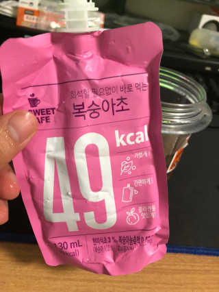 스위트 카페 스위트카페 복숭아초,자몽초 — 1.17점을 준 리뷰어가 2018년 8월 올린 사용 사진