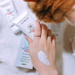 지고트 화이트닝 유브이 썬블럭 크림 70ml,1+1 — 4.5점을 준 리뷰어가 2019년 8월 올린 사용 사진