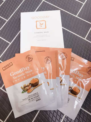 GoodDay Skincare GoodDay 강황 마스크 — 5점을 준 리뷰어가 2020년 3월 올린 사용 사진