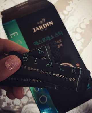 (주)쟈뎅 쟈뎅 에스프레소 스틱 아메리카노 블랙 — 4.33점을 준 리뷰어가 2018년 10월 올린 사용 사진
