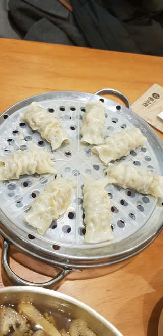 풍국면_강남직영점 [풍국면 강남직영점] 공팔세트 2종 중 택 1 — 5점을 준 리뷰어가 2018년 12월 올린 사용 사진