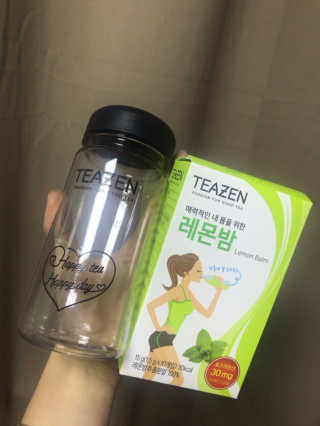 티젠 레몬밤 + 마이보틀 — 4.5점을 준 리뷰어가 2018년 7월 올린 사용 사진