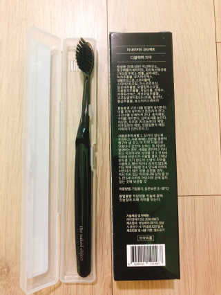 the naked object 디블랙팩치약 디블랙칫솔 세트 — 3.5점을 준 리뷰어가 2019년 1월 올린 사용 사진