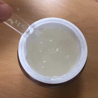 최윤하스텔라 최윤하 만물상 올인원 만능크림 — 3.83점을 준 리뷰어가 2018년 11월 올린 사용 사진