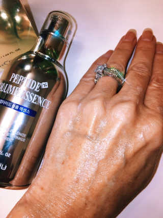 닥터펩티 제이앤코슈 펩타이드 볼륨 에센스 50ml — 4.67점을 준 리뷰어가 2018년 11월 올린 사용 사진