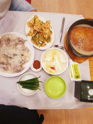 [장수촌 의왕청계점] 누룽지오리백숙 2인 — 4점을 준 리뷰어가 2019년 9월 올린 사용 사진