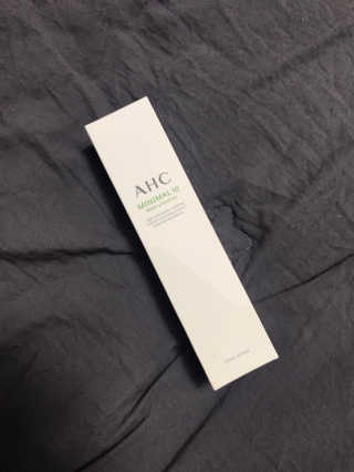 AHC 에이 에이치 씨 미니멀 10 워터리 에센스 — 3.5점을 준 리뷰어가 2018년 12월 올린 사용 사진
