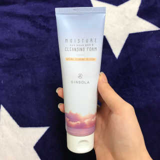 신소라 코스메틱 SINSOLA COSMETIC 신소라 모이스춰 클렌징폼 — 4.5점을 준 리뷰어가 2017년 11월 올린 사용 사진