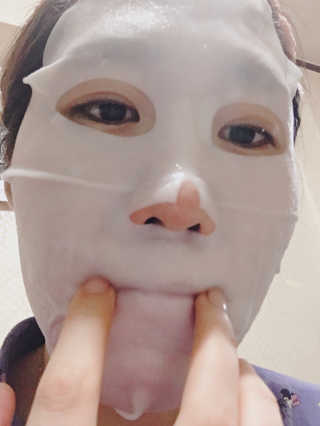 23years old 코쿤 윌로우 실키 마스크 — 5점을 준 리뷰어가 2018년 4월 올린 사용 사진