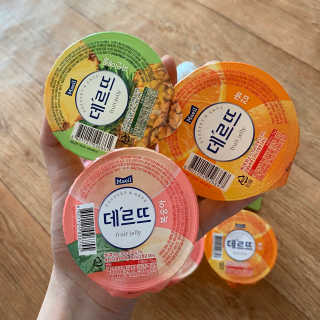 데르뜨 떠먹는 과일 3종, 짜먹는 과일 2종 총 10개 체험 — 5점을 준 리뷰어가 2020년 3월 올린 사용 사진