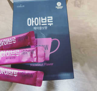 한국맥널티 아이브루 헤이즐넛향 100T — 5점을 준 리뷰어가 2019년 10월 올린 사용 사진