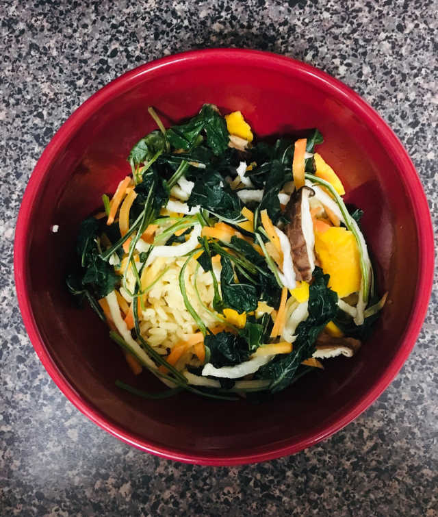 독특한 비빔밥 건조 야채 리뷰 사진
