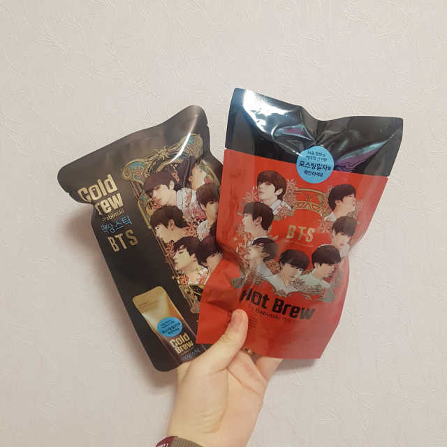 콜드브루, 핫브루 액상스틱 BTS 일러스트 리뷰 사진