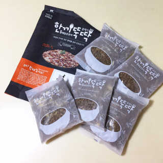 [펫토리아] 맛도 영양도 BEST 한끼뚝딱 강아지 사료 — 4점을 준 리뷰어가 2018년 12월 올린 사용 사진