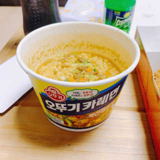 오뚜기카레면 2차 모집 — 4점을 준 리뷰어가 2019년 2월 올린 사용 사진
