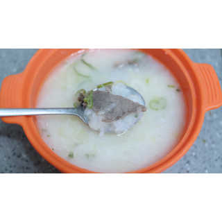 [풀무원] 사골곰탕국밥 황태해장국밥 — 4.17점을 준 리뷰어가 2018년 6월 올린 사용 사진