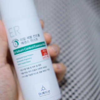 Dr.메디션 이알세붐컨트롤 에센스미스트 [피지조절] — 5점을 준 리뷰어가 2018년 8월 올린 사용 사진