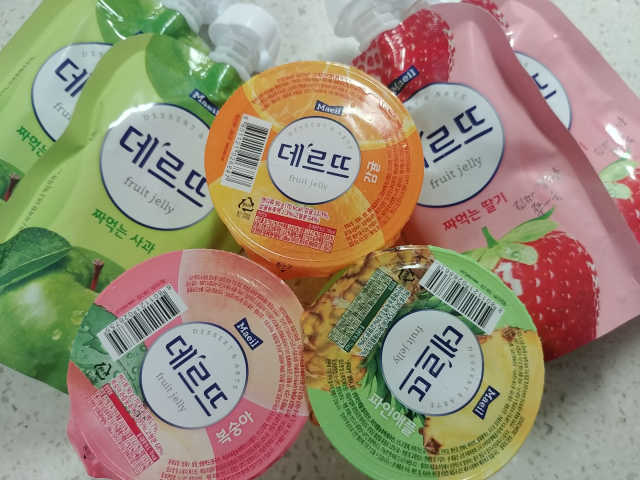데르뜨 떠먹는 과일 3종, 짜먹는 과일 2종 총 10개 체험 리뷰 사진