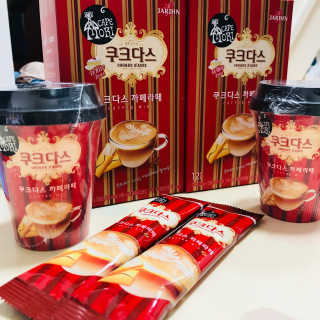 (주)쟈뎅 쟈뎅 까페모리 쿠크다스 까페라떼 — 3.33점을 준 리뷰어가 2017년 11월 올린 사용 사진