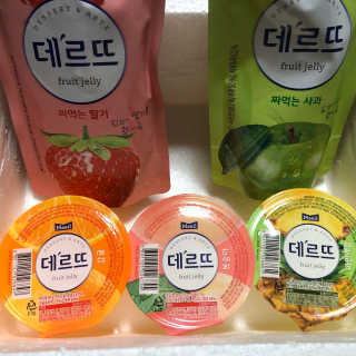데르뜨 떠먹는 과일 3종, 짜먹는 과일 2종 총 10개 체험 — 5점을 준 리뷰어가 2020년 3월 올린 사용 사진
