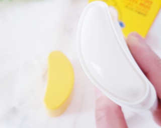 아토팜 야외놀이 선스틱 SPF50+ PA++++ — 4점을 준 리뷰어가 2020년 3월 올린 사용 사진