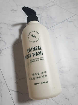 (주)에네스티 내추럴 촉촉  오트밀 바디워시 500ml — 4점을 준 리뷰어가 2019년 12월 올린 사용 사진