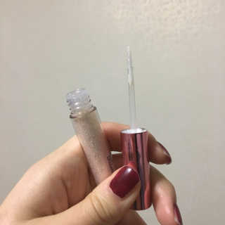 [블랙루즈] 펄블리 아이 글리터 2종 — 3점을 준 리뷰어가 2019년 1월 올린 사용 사진