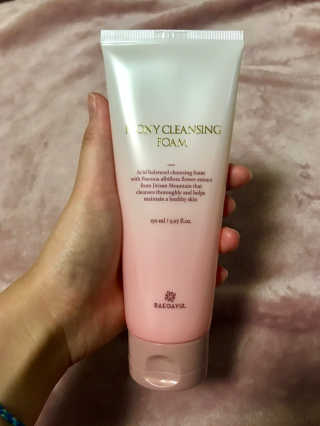 백아율 작약꽃 클렌징폼 — 3.83점을 준 리뷰어가 2018년 8월 올린 사용 사진