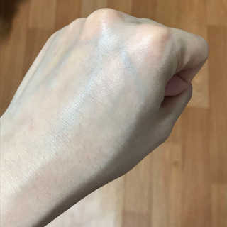 디시크릿 펩타이드 슈퍼 모이스처라이징 에센스 — 4.67점을 준 리뷰어가 2018년 4월 올린 사용 사진