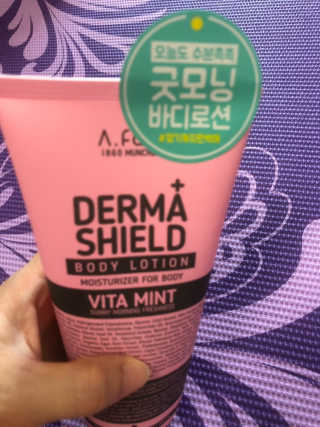 어파티 더마실드 바디로션 300ml — 4.67점을 준 리뷰어가 2018년 10월 올린 사용 사진