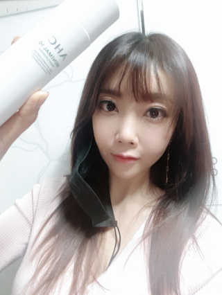 AHC 에이 에이치 씨 미니멀 10 워터리 에센스 — 5점을 준 리뷰어가 2018년 12월 올린 사용 사진