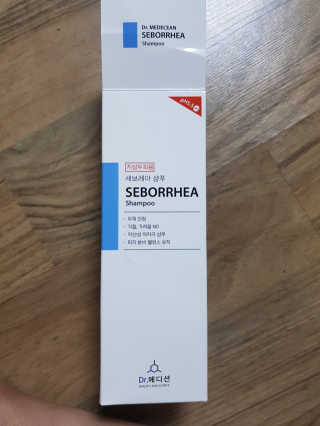 Dr.메디션 지긋지긋한 두피가려움, 지루성두피 세보레아샴푸 — 5점을 준 리뷰어가 2019년 6월 올린 사용 사진